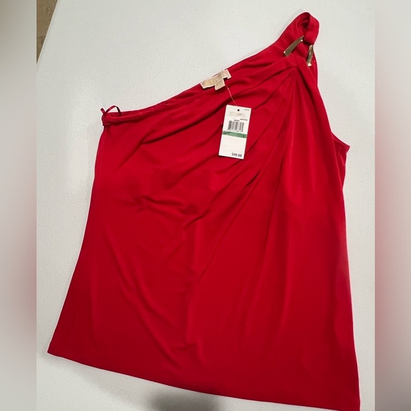 MICHAEL KORS red one-shoulder blouse with logo buckle SZ L NWT - Picture 1 of 9